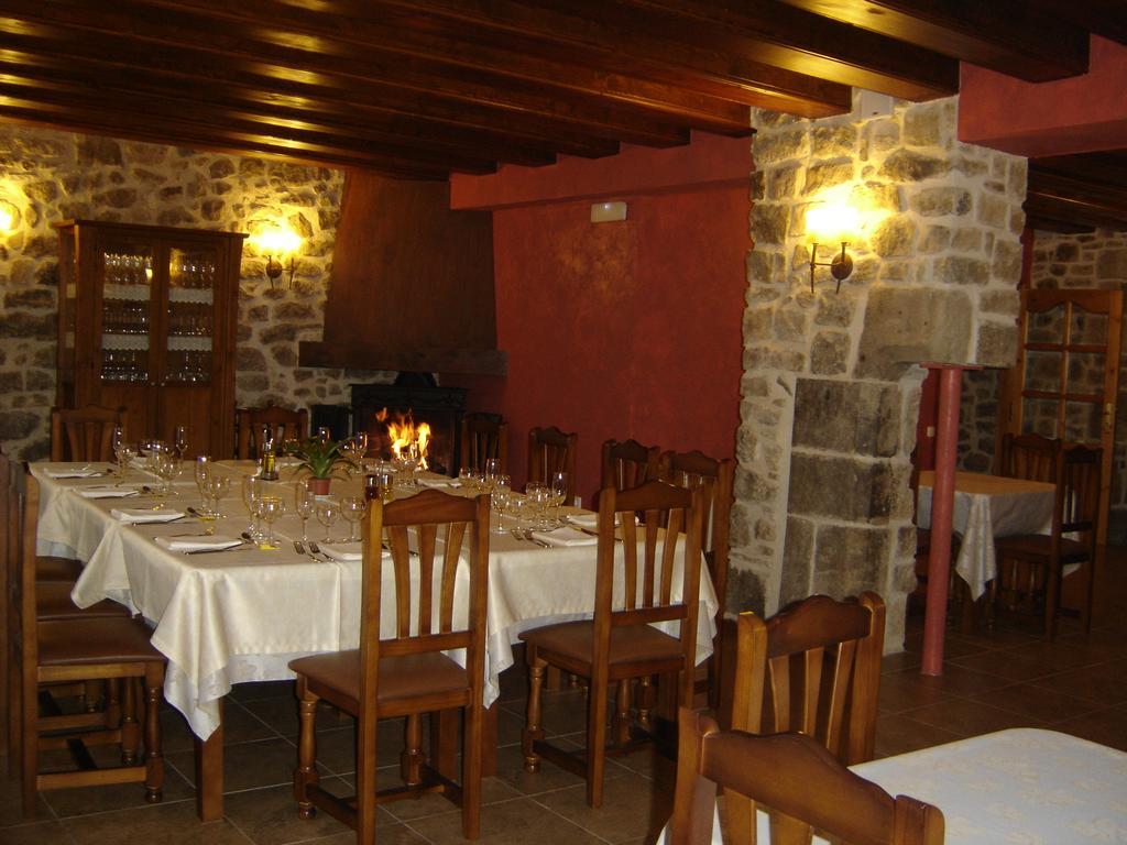 Hostal Casa Laure Y Mª Jose Arens de Lledo Exterior photo