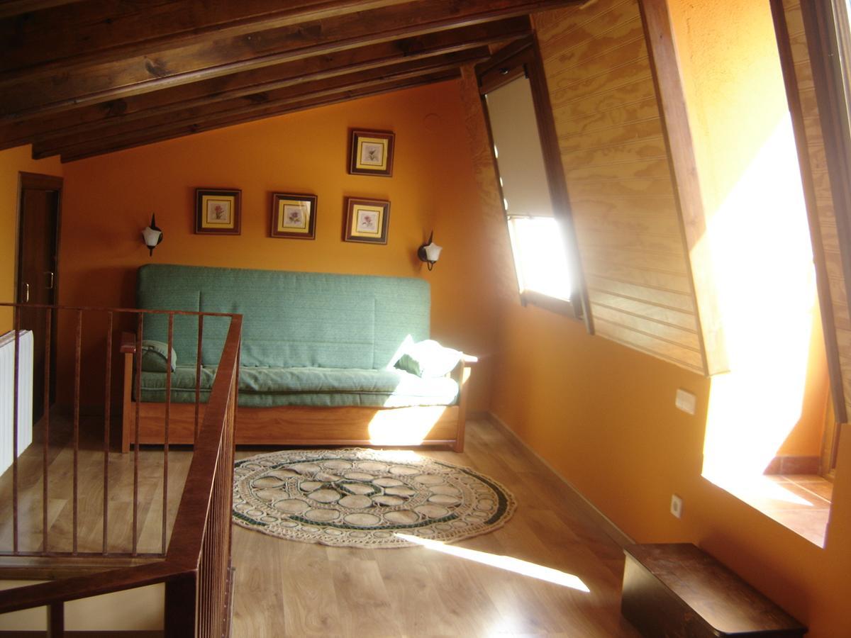 Hostal Casa Laure Y Mª Jose Arens de Lledo Exterior photo